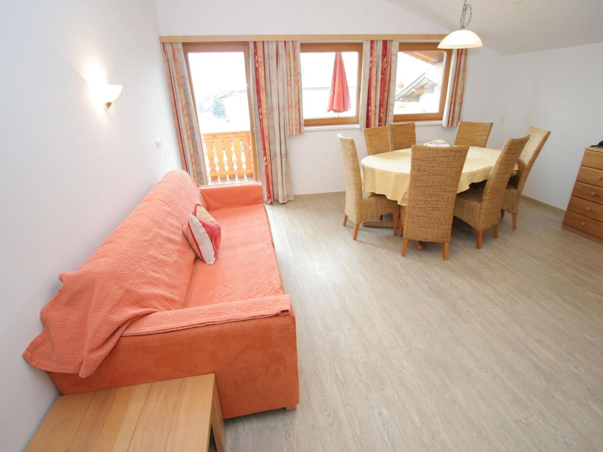 Charming Apartment In Uderns With Balcony Extérieur photo