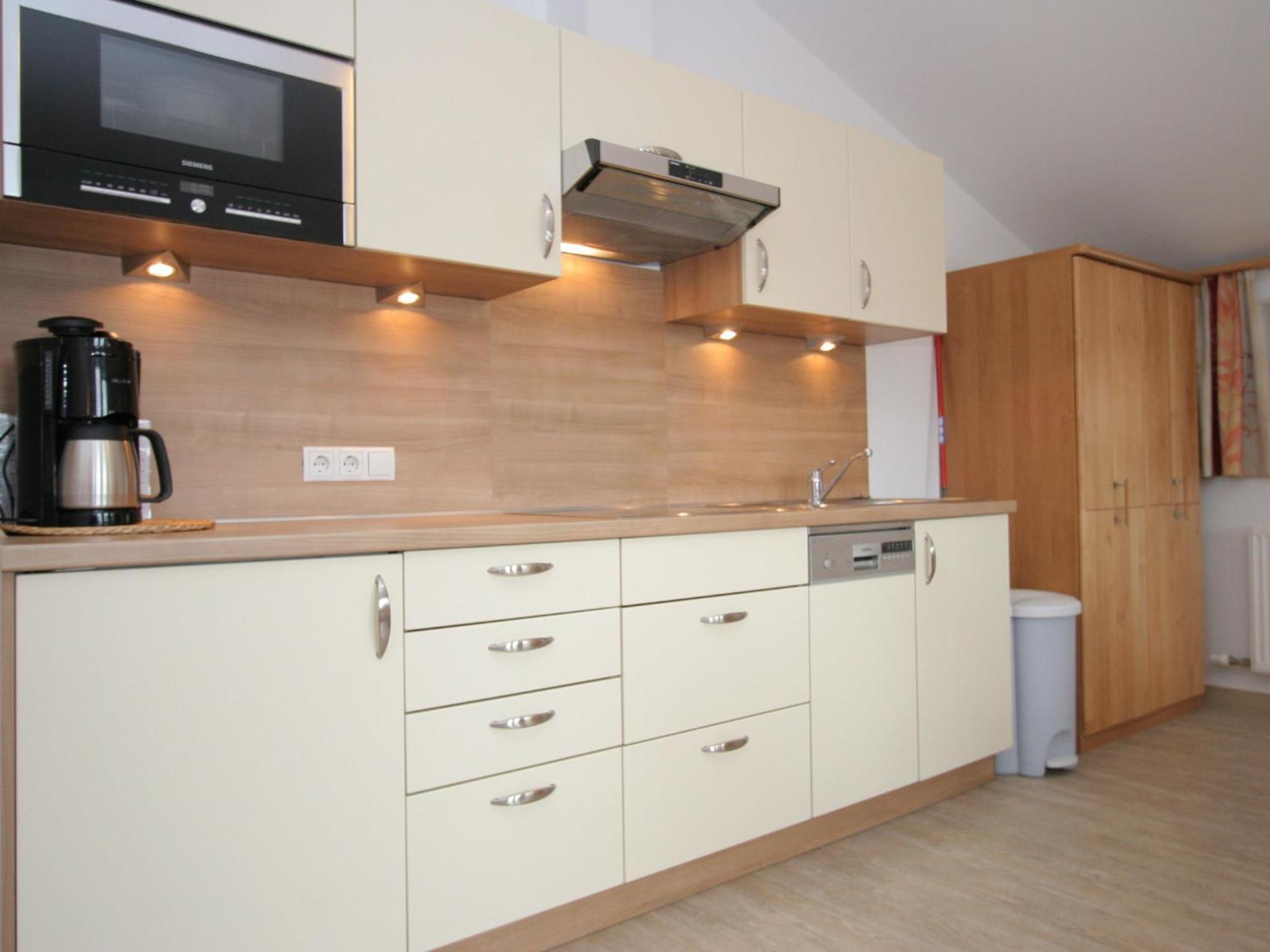 Charming Apartment In Uderns With Balcony Extérieur photo